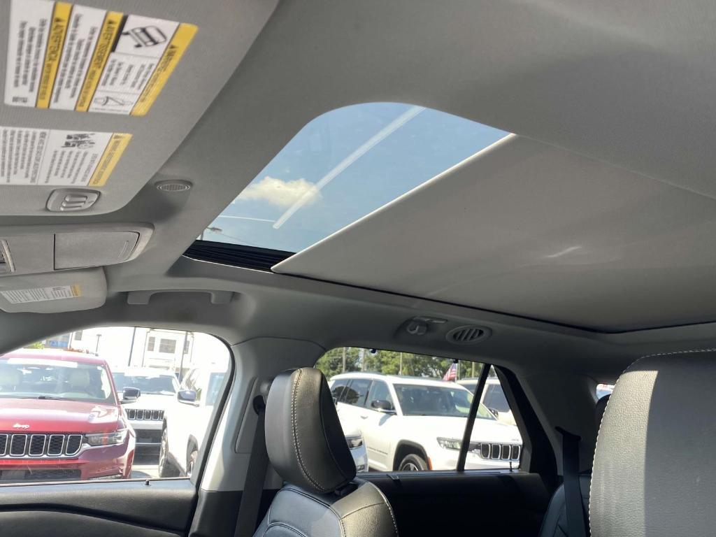 used 2022 Ford Explorer car, priced at $31,456