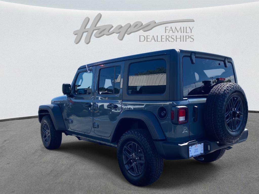 new 2025 Jeep Wrangler car, priced at $44,733