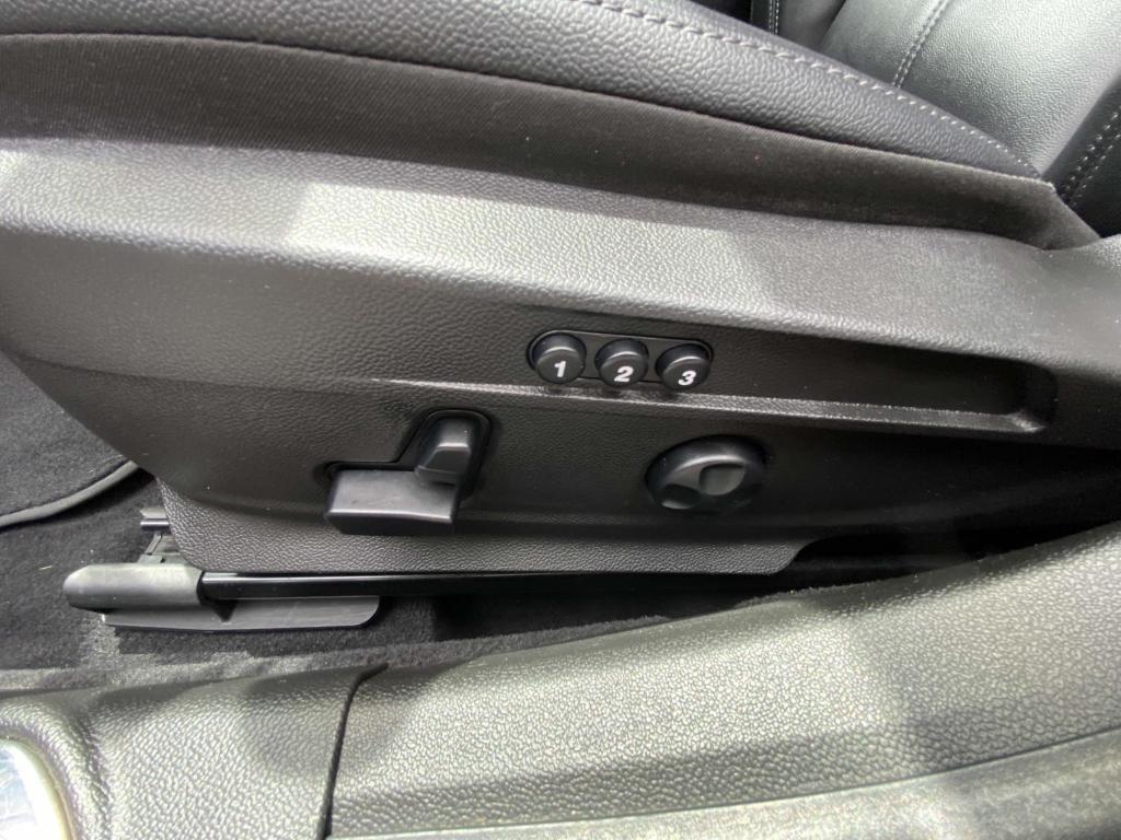 used 2022 Alfa Romeo Giulia car, priced at $23,291