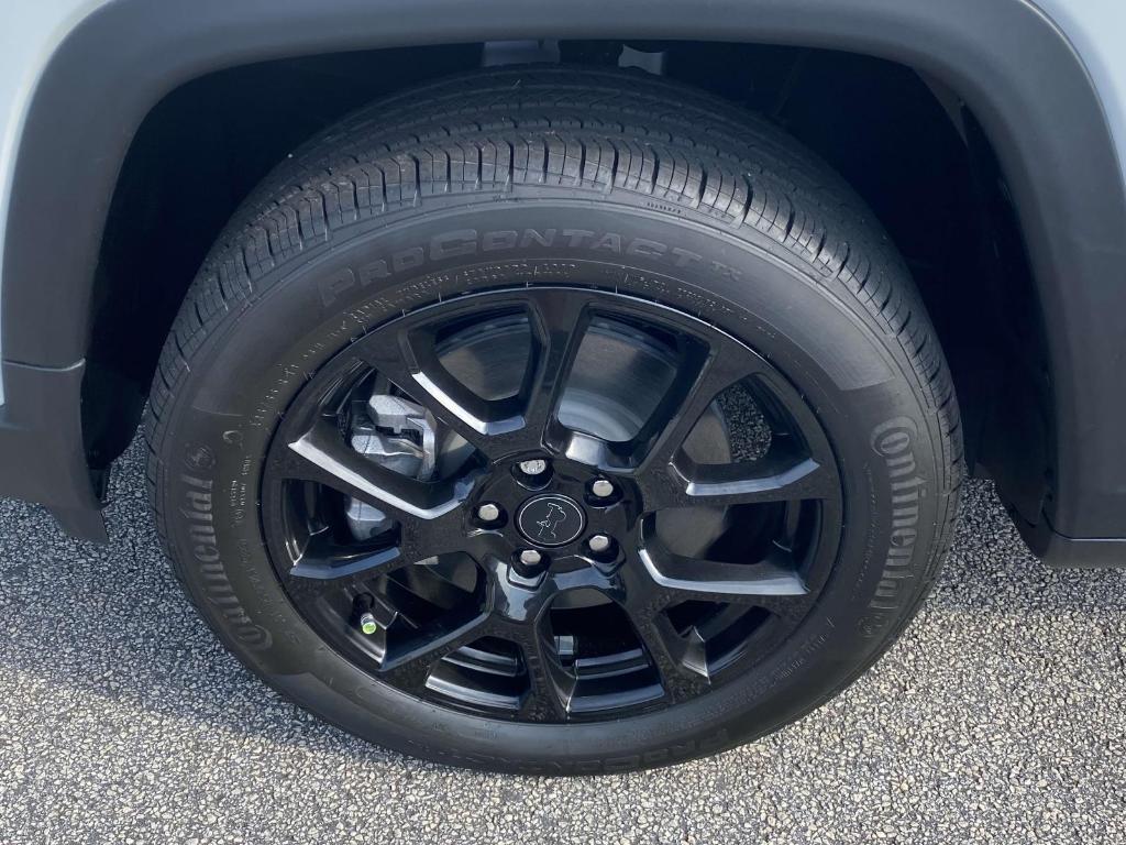 new 2025 Jeep Compass car, priced at $28,355