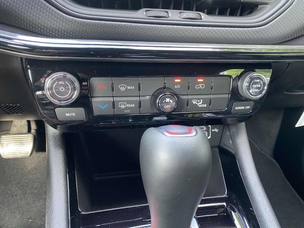 new 2025 Jeep Compass car, priced at $28,355
