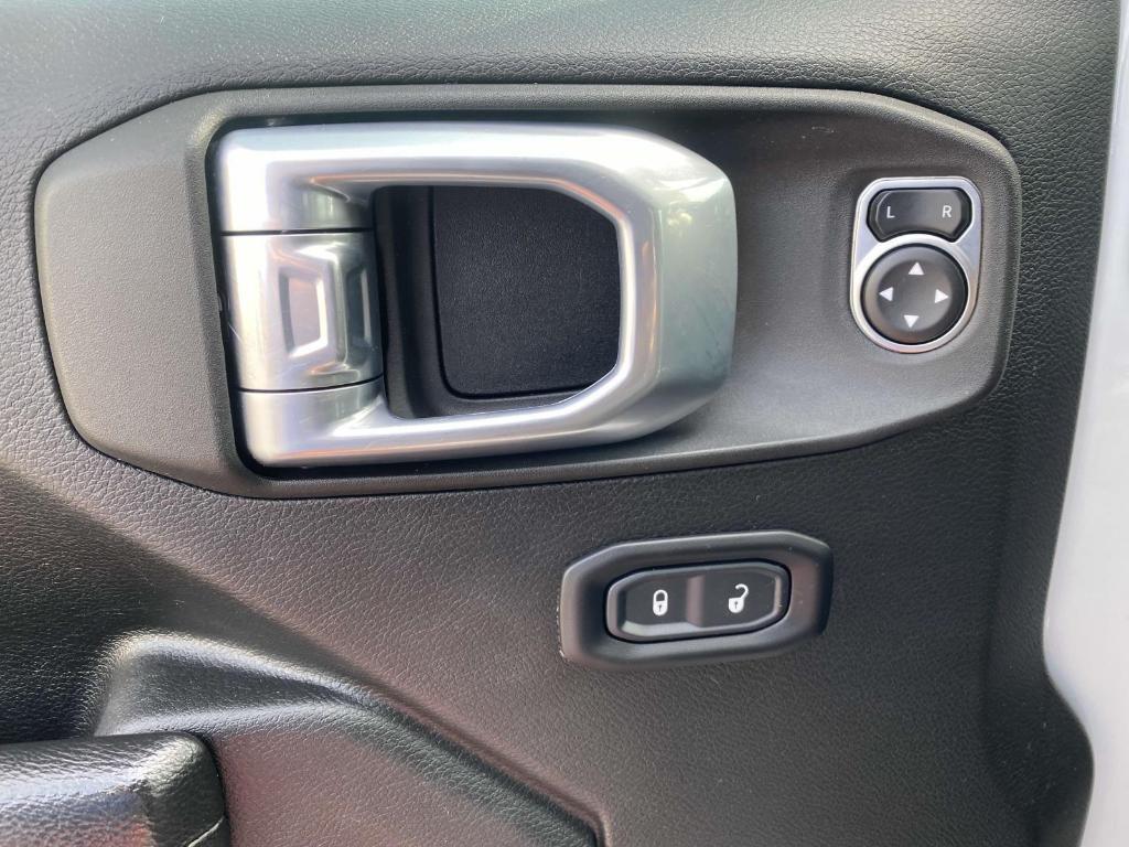 used 2022 Jeep Gladiator car, priced at $28,500