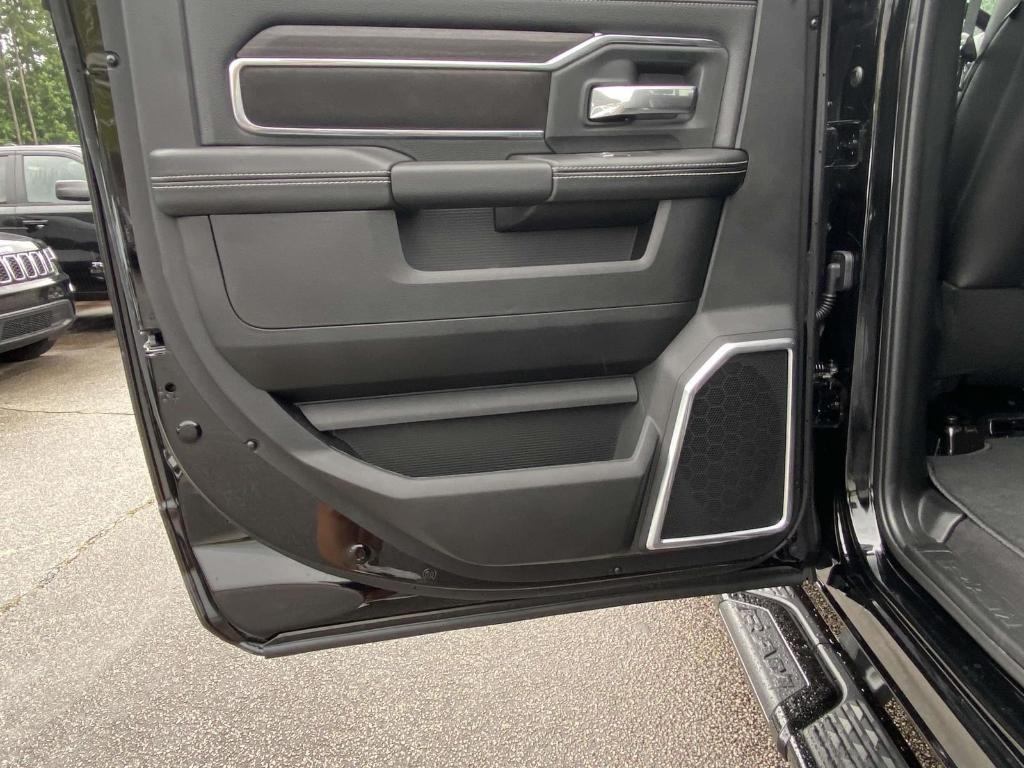 new 2025 Ram 2500 car, priced at $73,118
