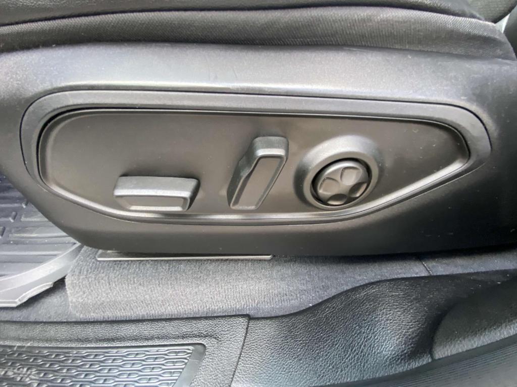 used 2023 Jeep Grand Cherokee car, priced at $25,500