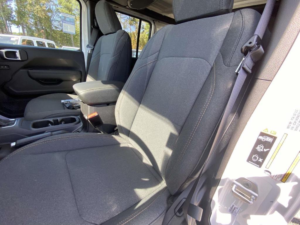 new 2026 Jeep Wrangler car, priced at $41,778