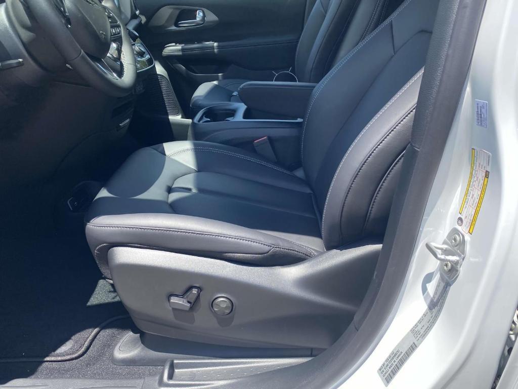 new 2025 Chrysler Voyager car, priced at $37,883