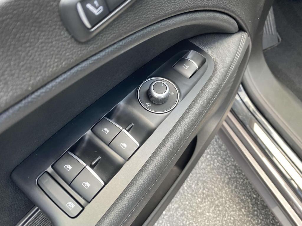 used 2024 Alfa Romeo Stelvio car, priced at $29,999