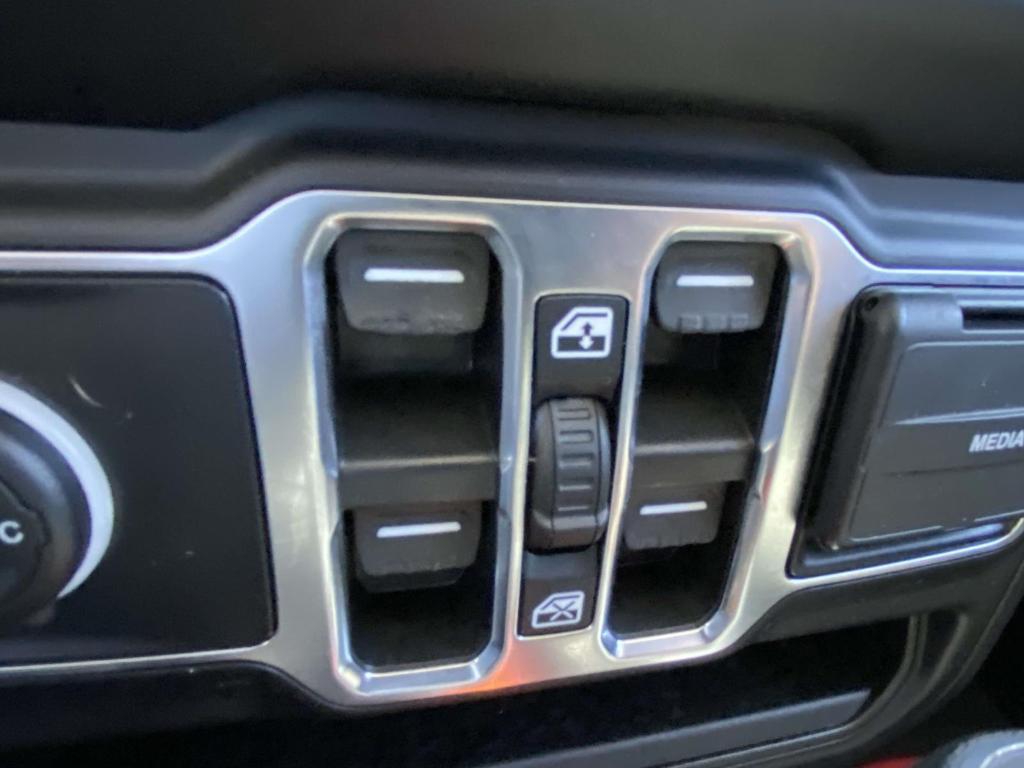used 2021 Jeep Gladiator car, priced at $28,974