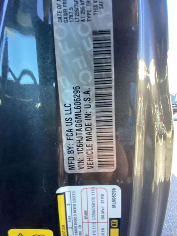 used 2021 Jeep Gladiator car, priced at $28,974