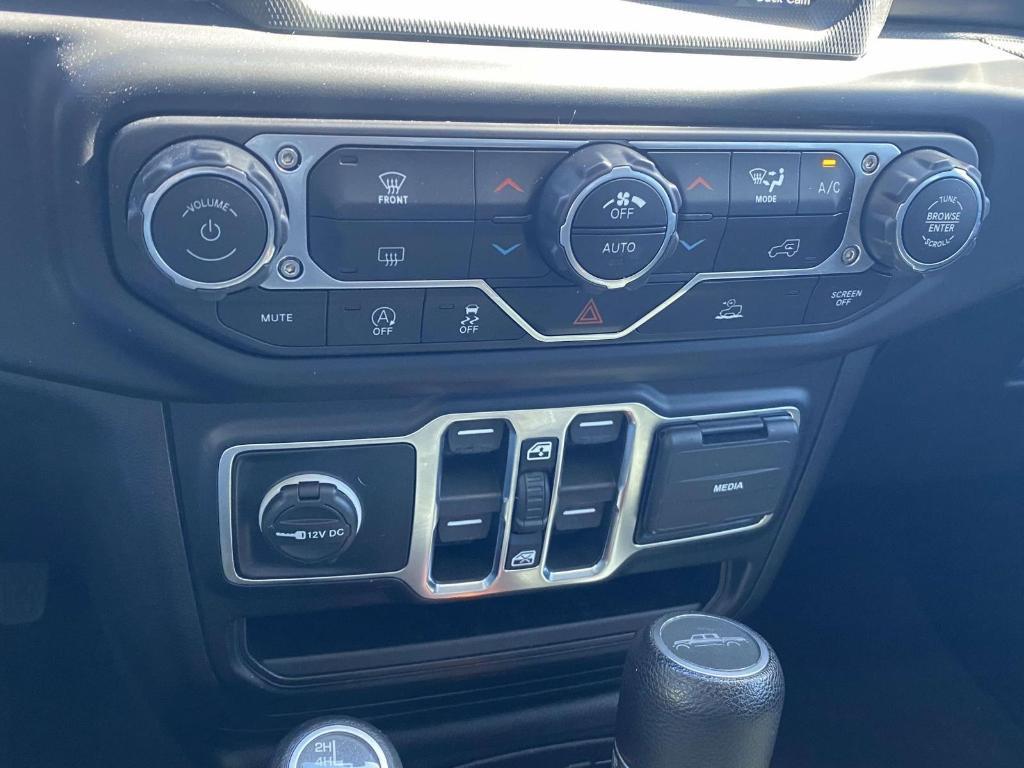 used 2021 Jeep Gladiator car, priced at $28,974