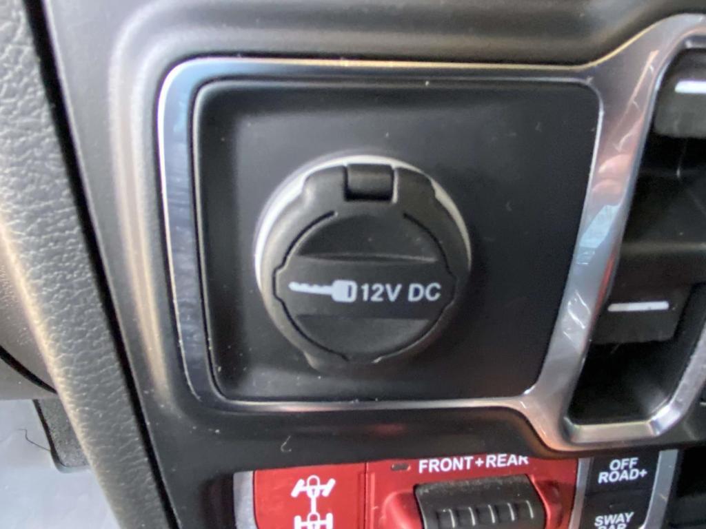 used 2022 Jeep Gladiator car, priced at $35,084