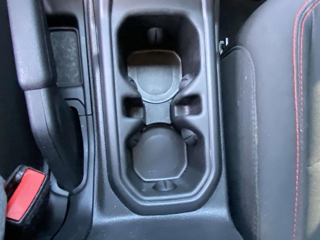 used 2022 Jeep Gladiator car, priced at $35,084