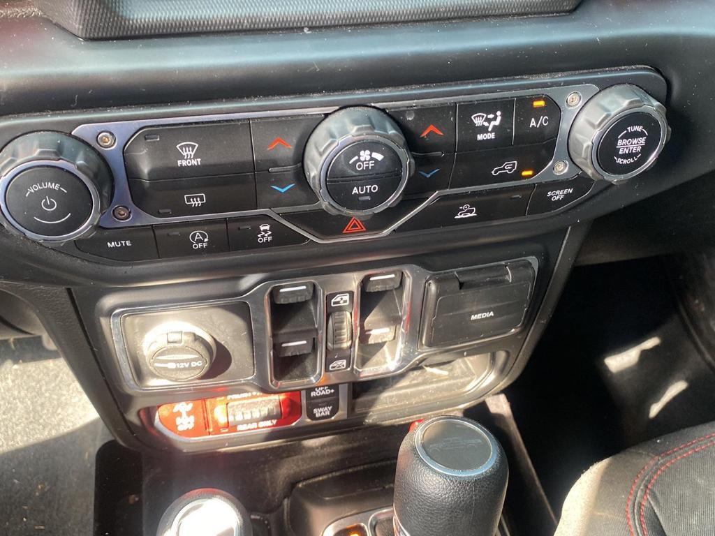 used 2022 Jeep Gladiator car, priced at $38,738
