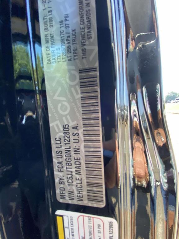 used 2022 Jeep Gladiator car, priced at $35,084