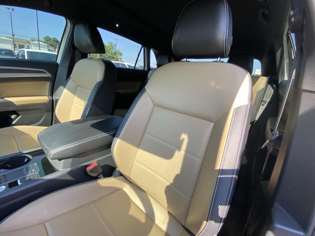 used 2022 Volkswagen Atlas Cross Sport car, priced at $27,000