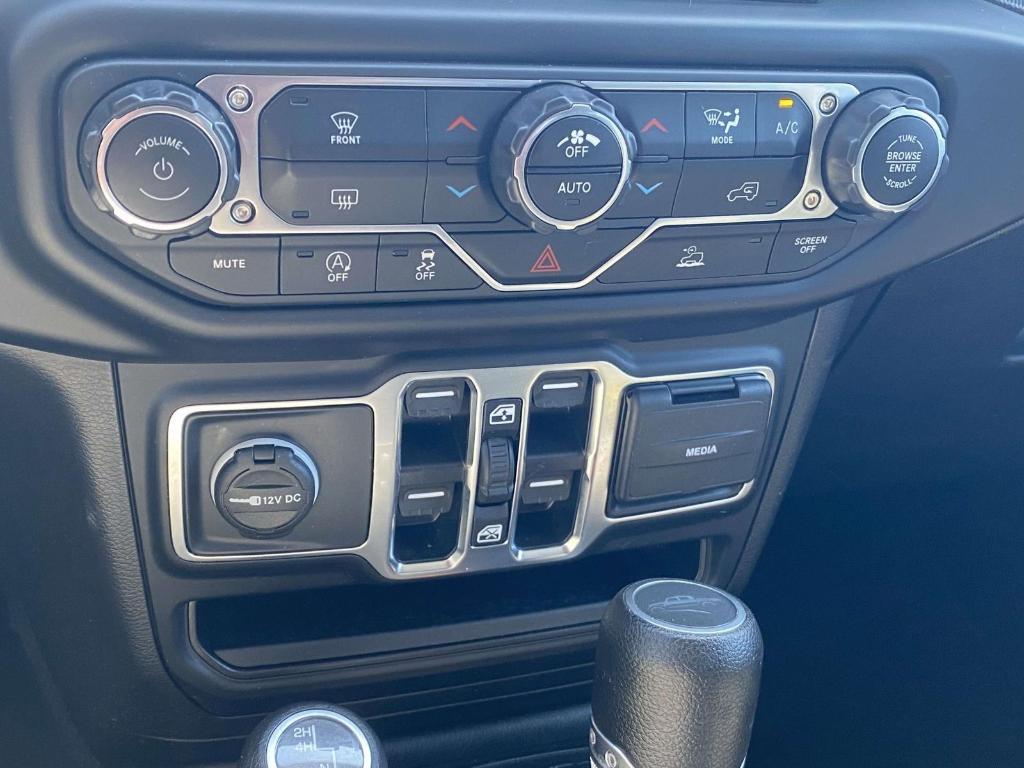 used 2022 Jeep Gladiator car, priced at $32,295