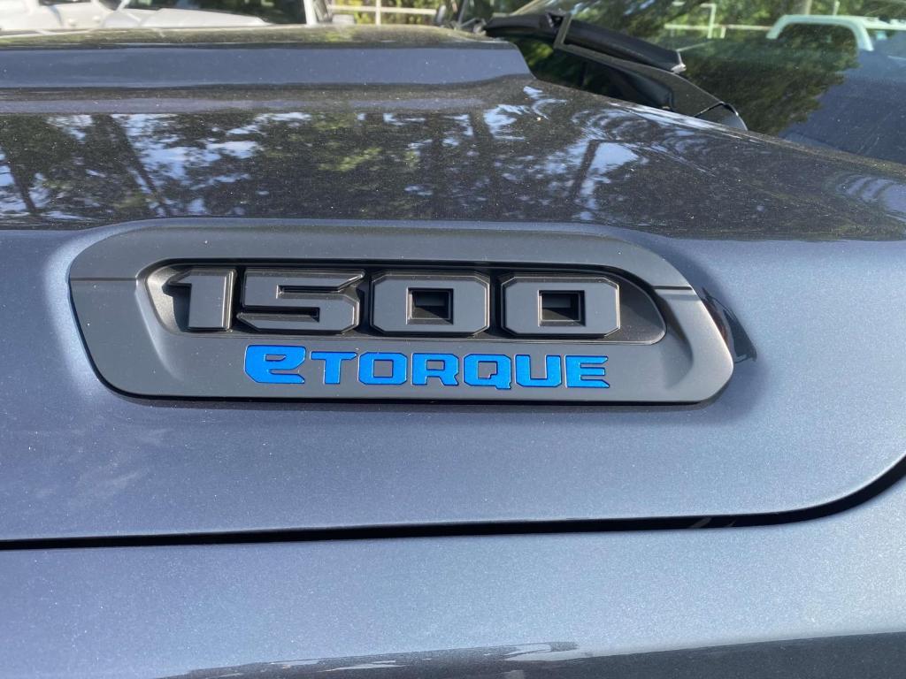 new 2025 Ram 1500 car, priced at $39,998