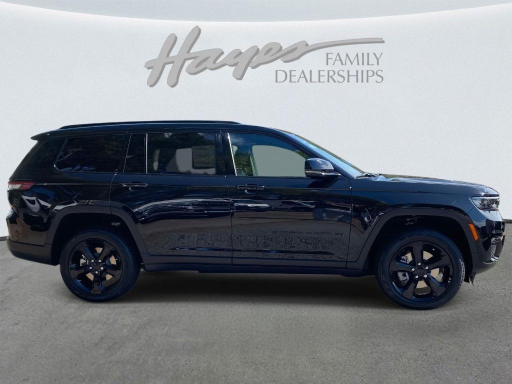 new 2025 Jeep Grand Cherokee L car, priced at $45,704