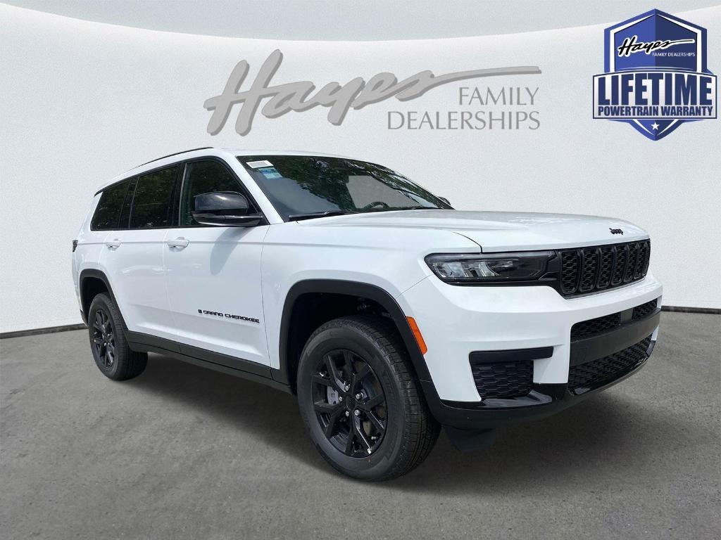 new 2025 Jeep Grand Cherokee L car, priced at $42,028