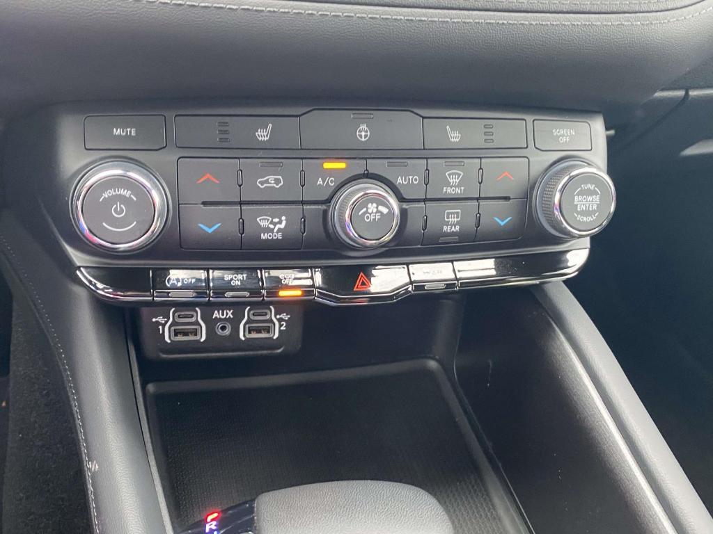 used 2024 Dodge Durango car, priced at $27,800