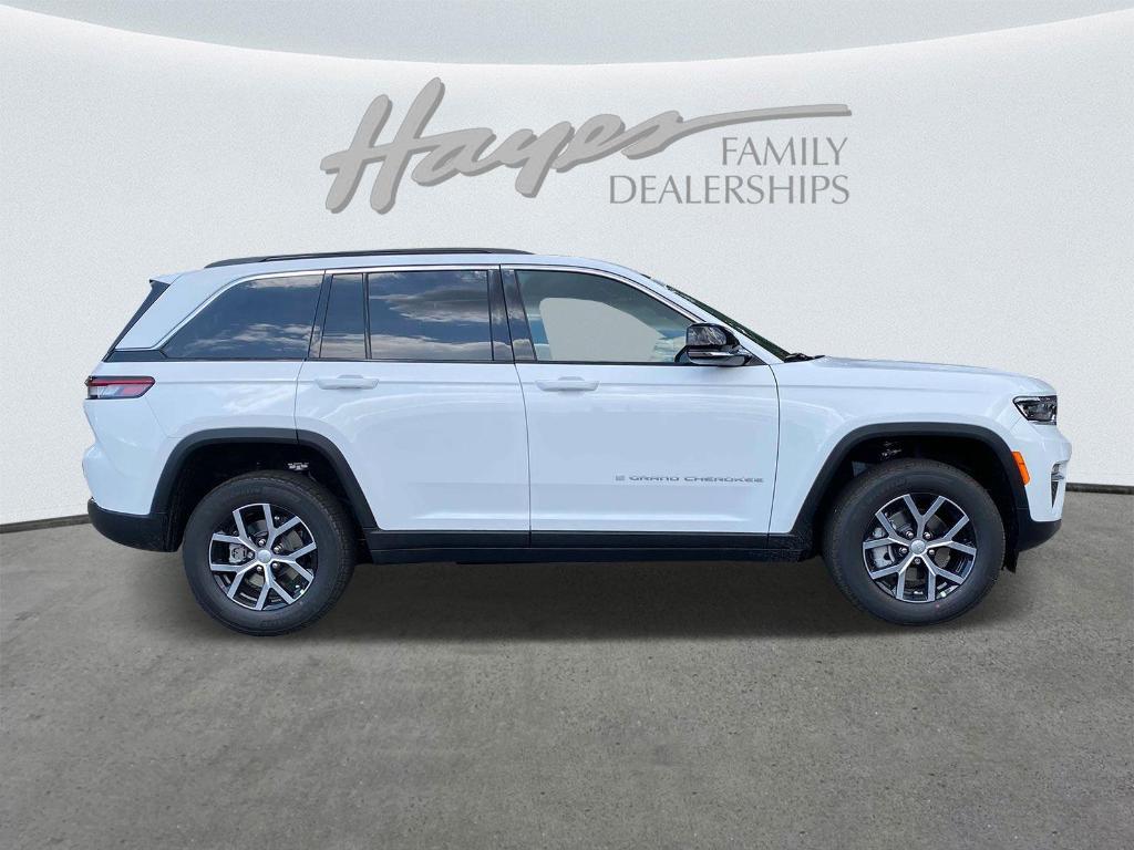 new 2025 Jeep Grand Cherokee car, priced at $38,793