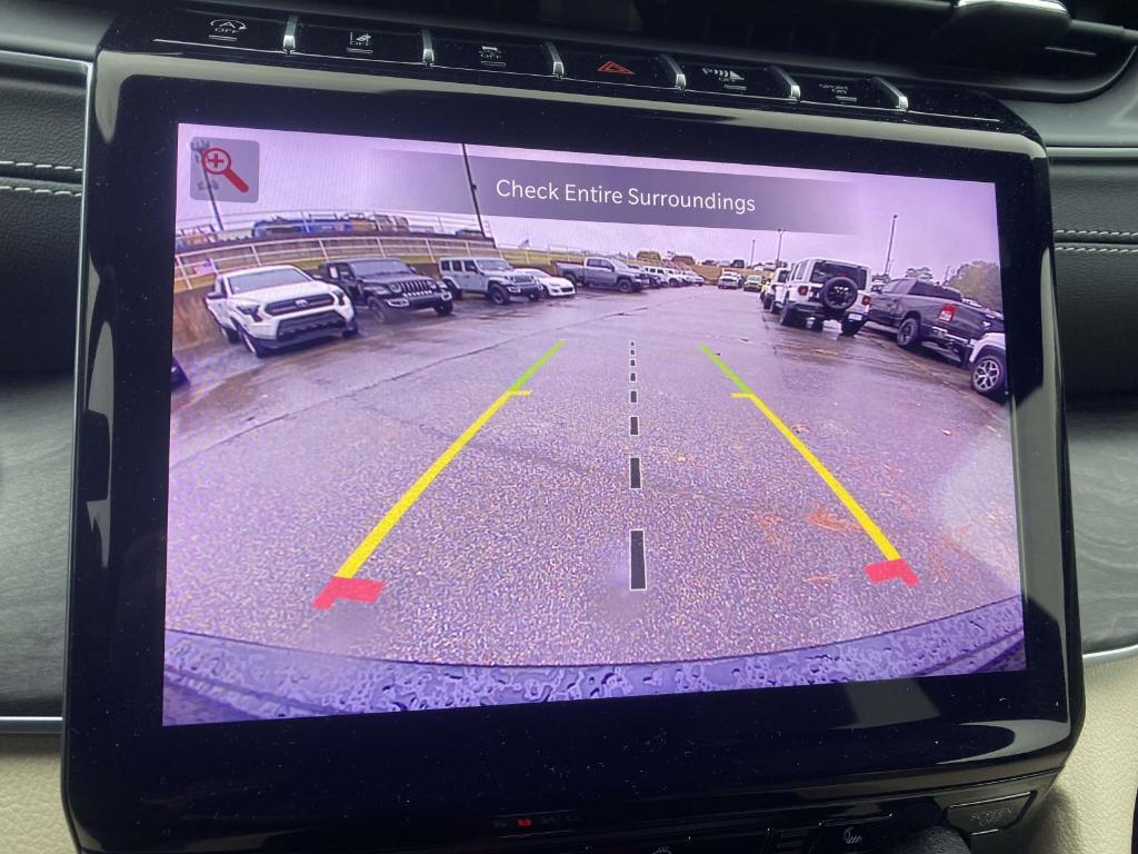 used 2024 Jeep Grand Cherokee car, priced at $32,498