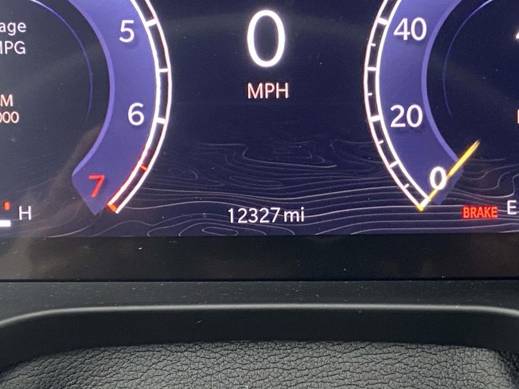 used 2024 Jeep Grand Cherokee car, priced at $32,498