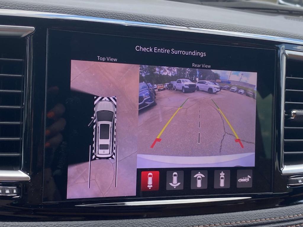 new 2025 Chrysler Pacifica Hybrid car, priced at $57,673