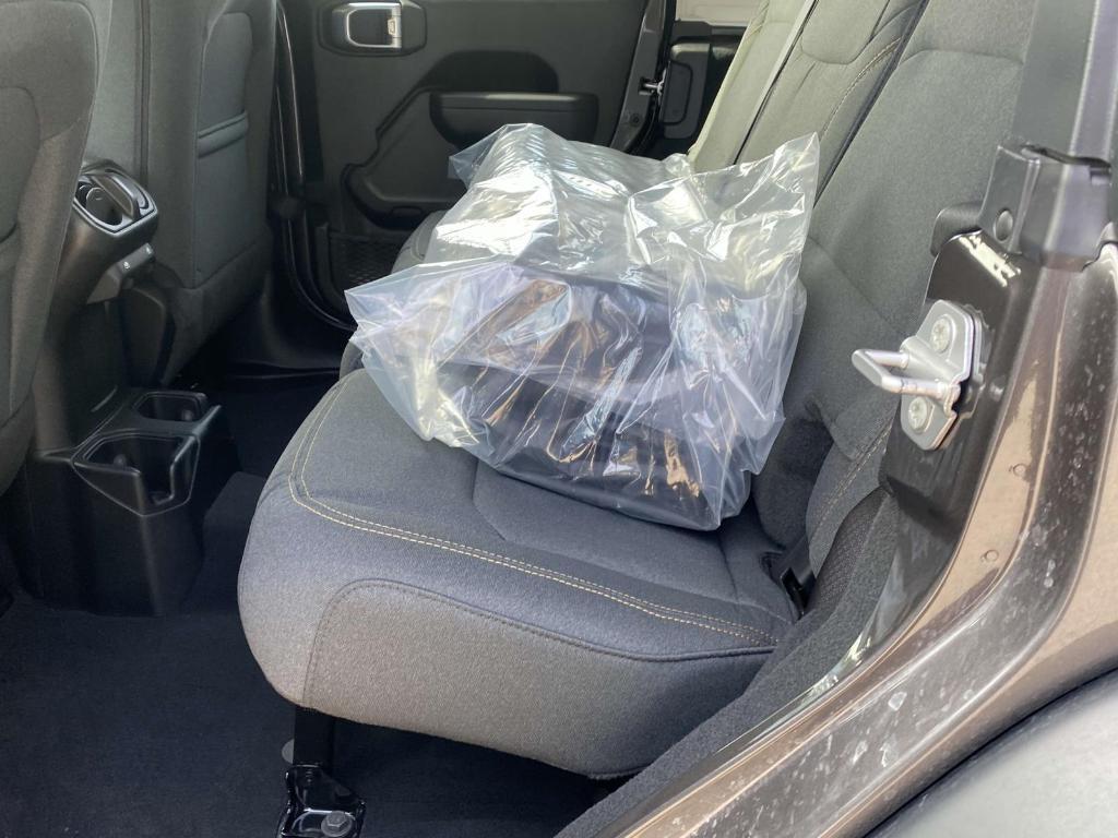 new 2025 Jeep Wrangler car, priced at $37,971