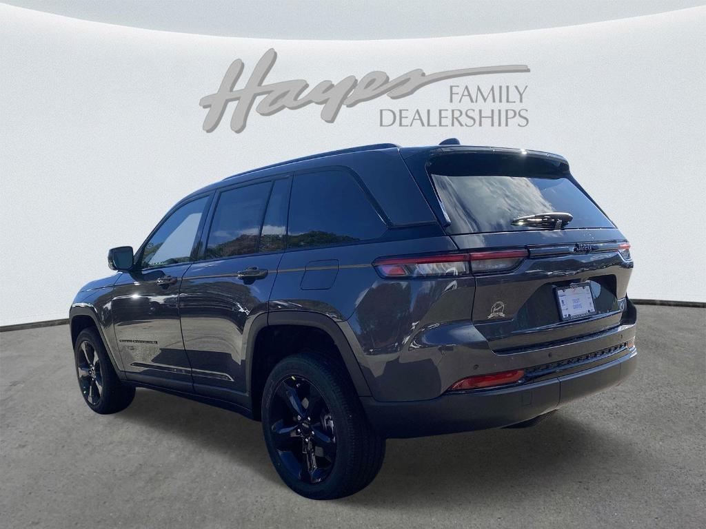 new 2025 Jeep Grand Cherokee car, priced at $41,868