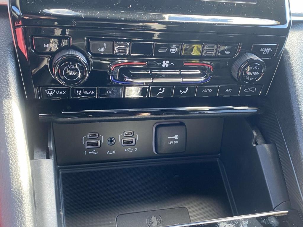 new 2025 Jeep Grand Cherokee car, priced at $39,998