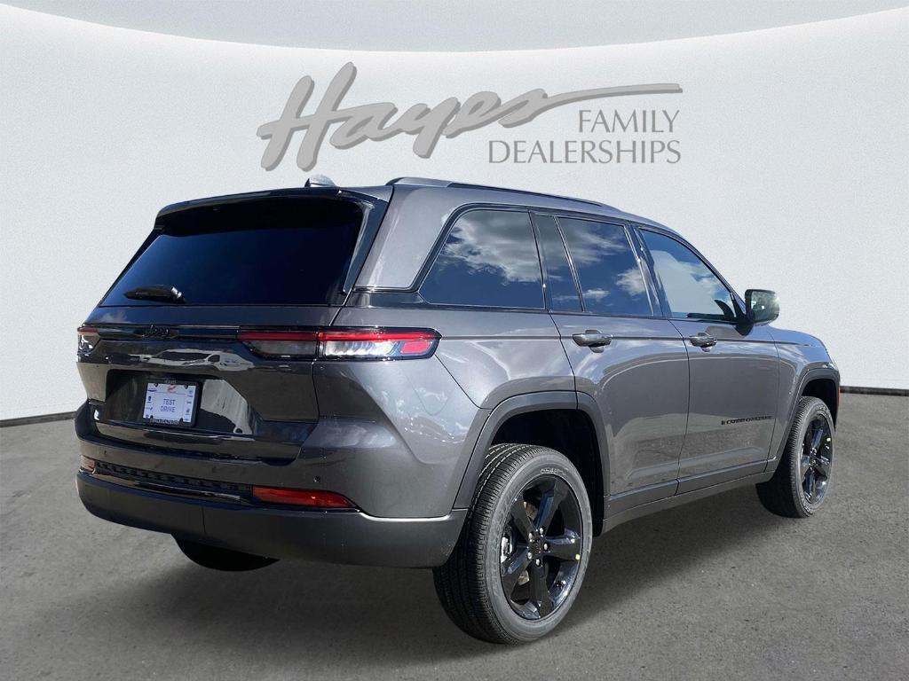 new 2025 Jeep Grand Cherokee car, priced at $41,868