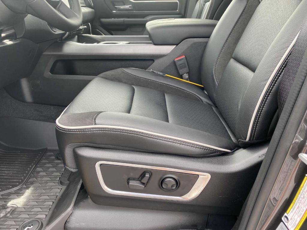 new 2025 Ram 1500 car, priced at $61,498