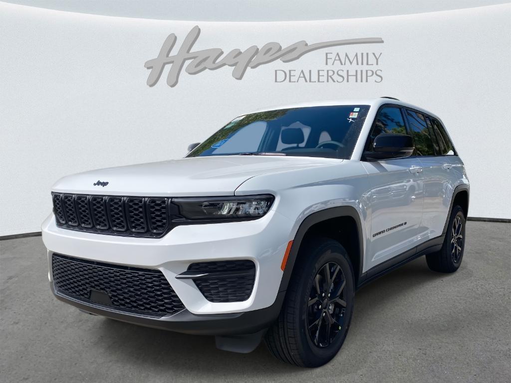 new 2025 Jeep Grand Cherokee car, priced at $40,028