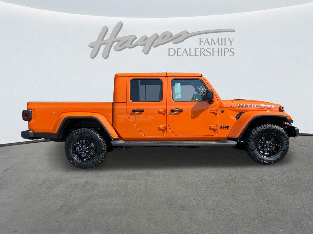 new 2025 Jeep Gladiator car, priced at $45,128