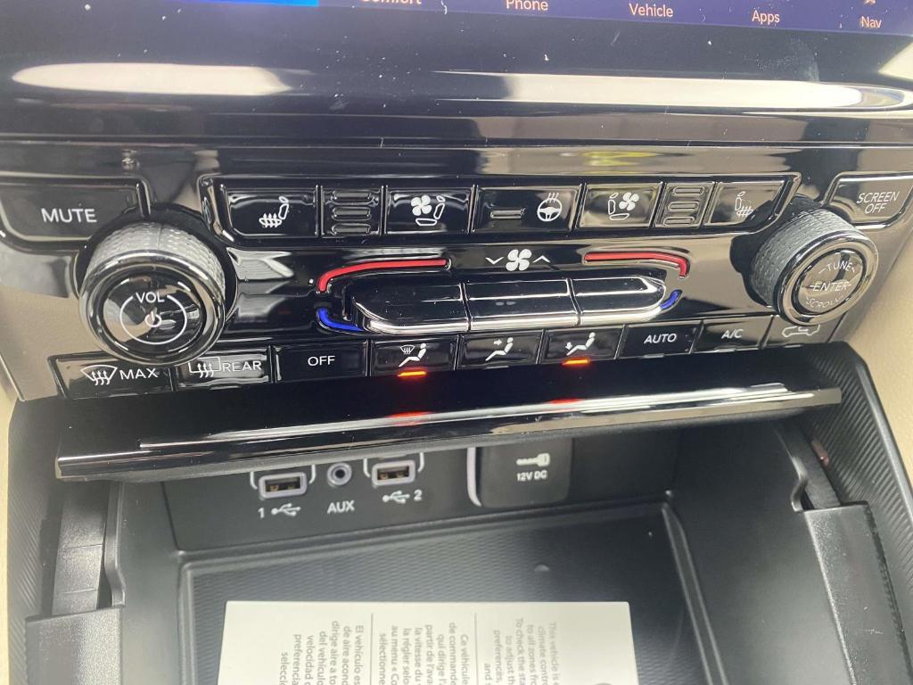 new 2025 Jeep Grand Cherokee L car, priced at $52,650