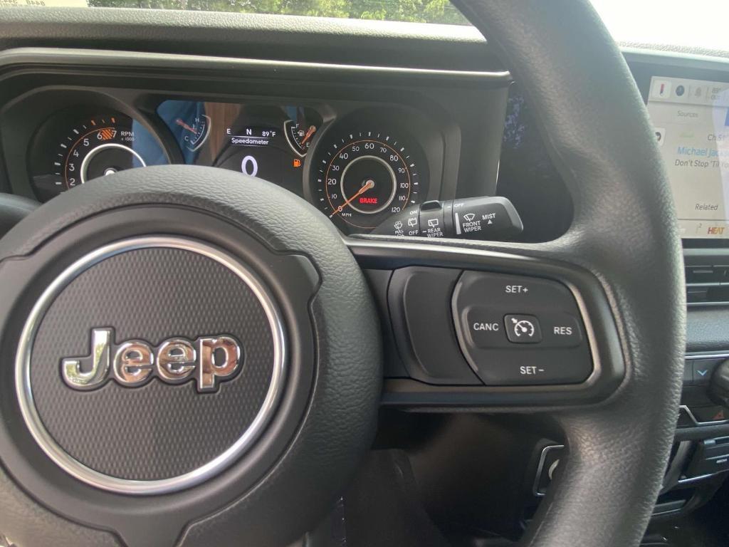 new 2025 Jeep Wrangler car, priced at $31,543