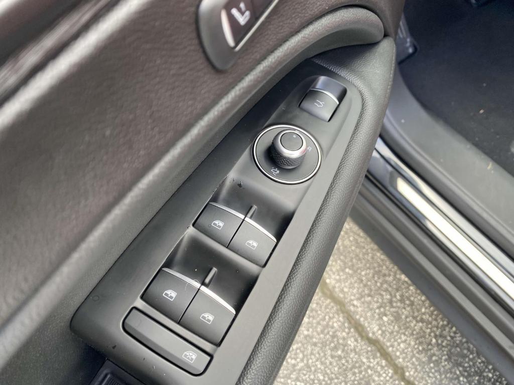 used 2022 Alfa Romeo Stelvio car, priced at $23,999