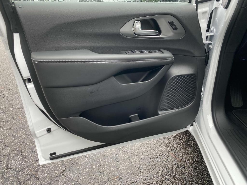 new 2026 Chrysler Pacifica car, priced at $42,127