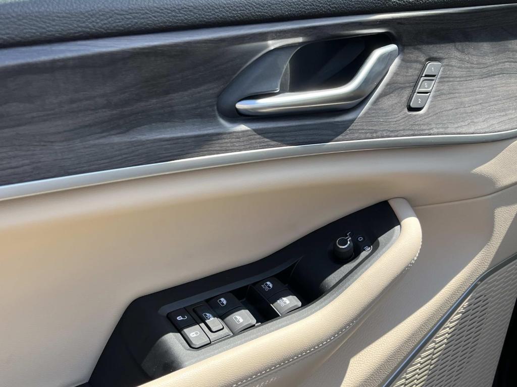 used 2022 Jeep Grand Cherokee 4xe car, priced at $31,800
