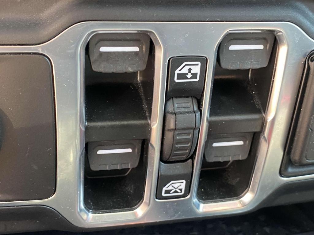 used 2023 Jeep Gladiator car, priced at $30,999