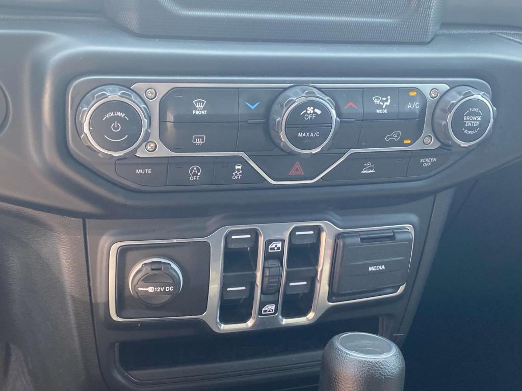 used 2023 Jeep Gladiator car, priced at $30,999