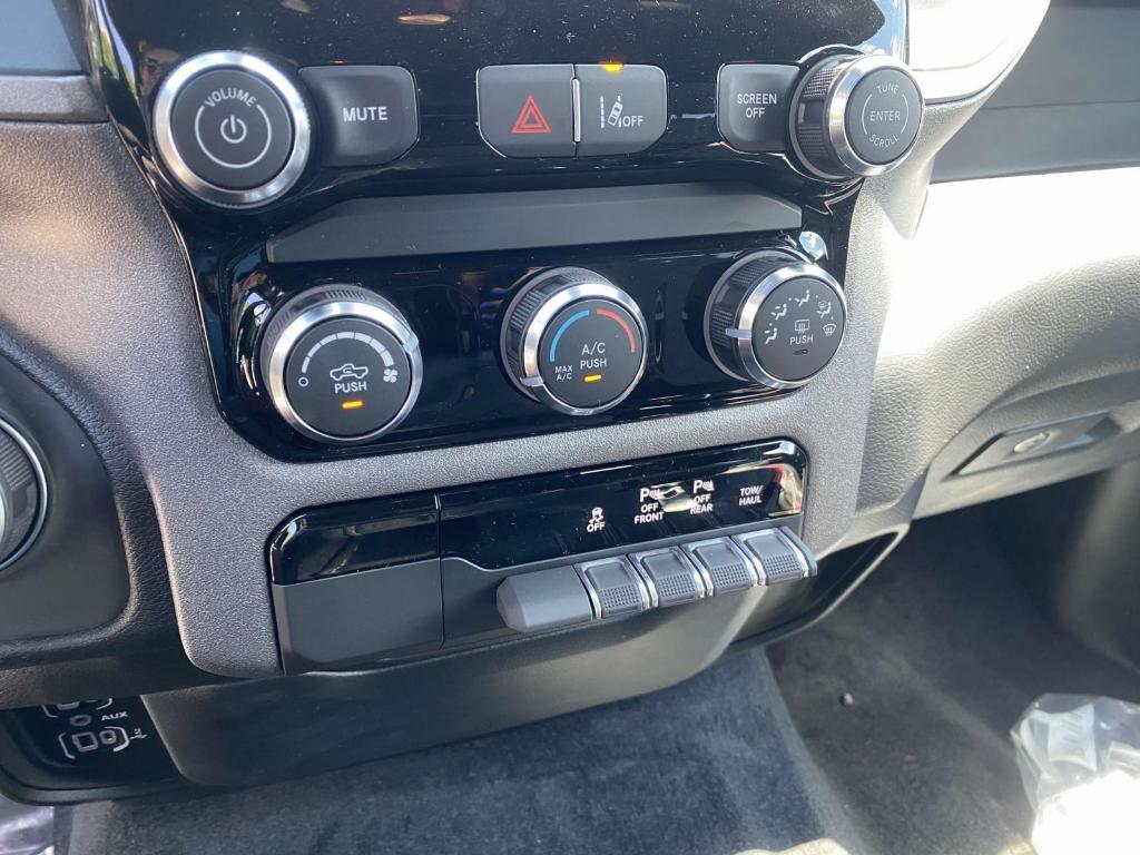 new 2025 Ram 1500 car, priced at $39,908