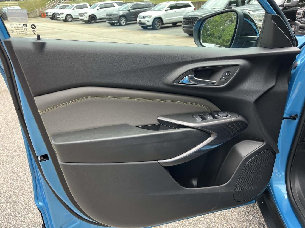used 2025 Chevrolet Trax car, priced at $23,223