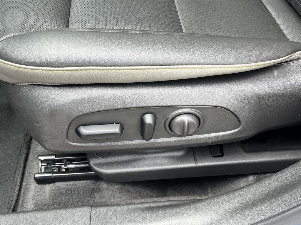 used 2025 Chevrolet Trax car, priced at $23,223