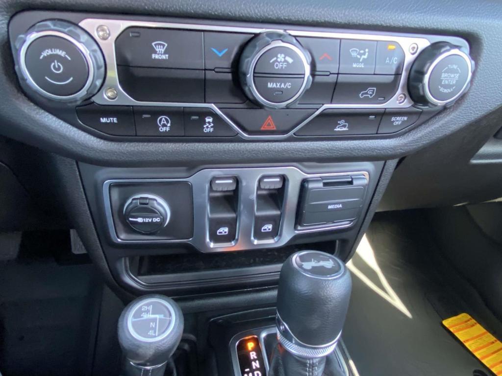 new 2026 Jeep Wrangler car, priced at $37,673