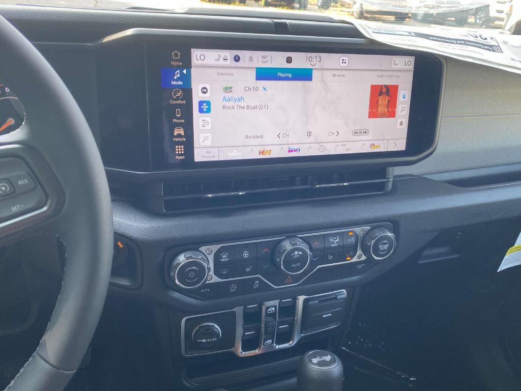 new 2025 Jeep Wrangler car, priced at $46,238