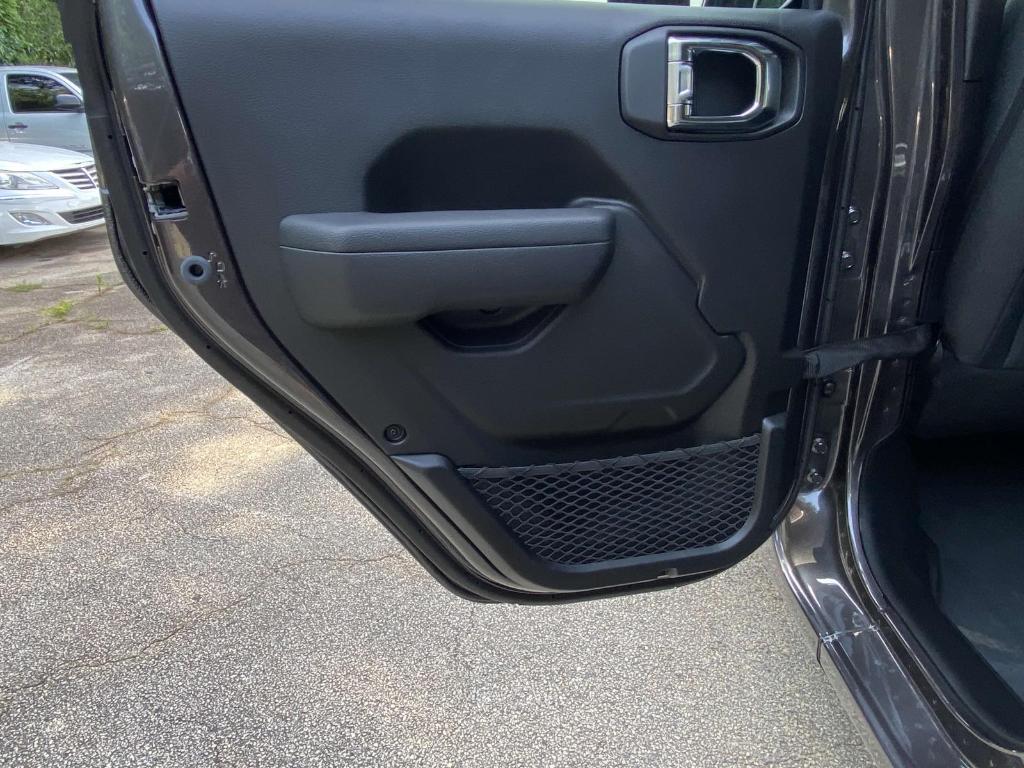 new 2025 Jeep Wrangler car, priced at $46,238
