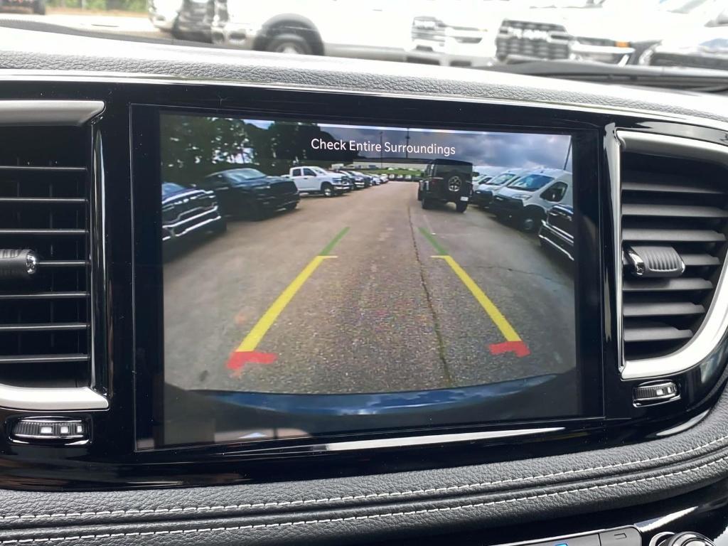 new 2025 Chrysler Pacifica car, priced at $40,833