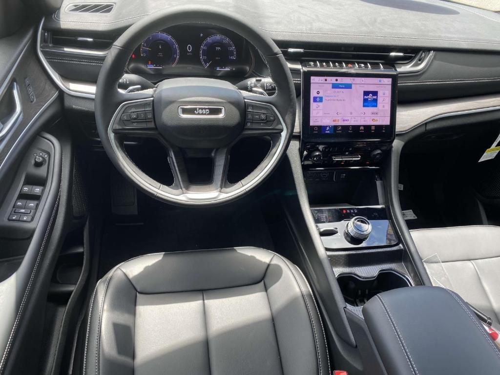 new 2025 Jeep Grand Cherokee L car, priced at $43,388